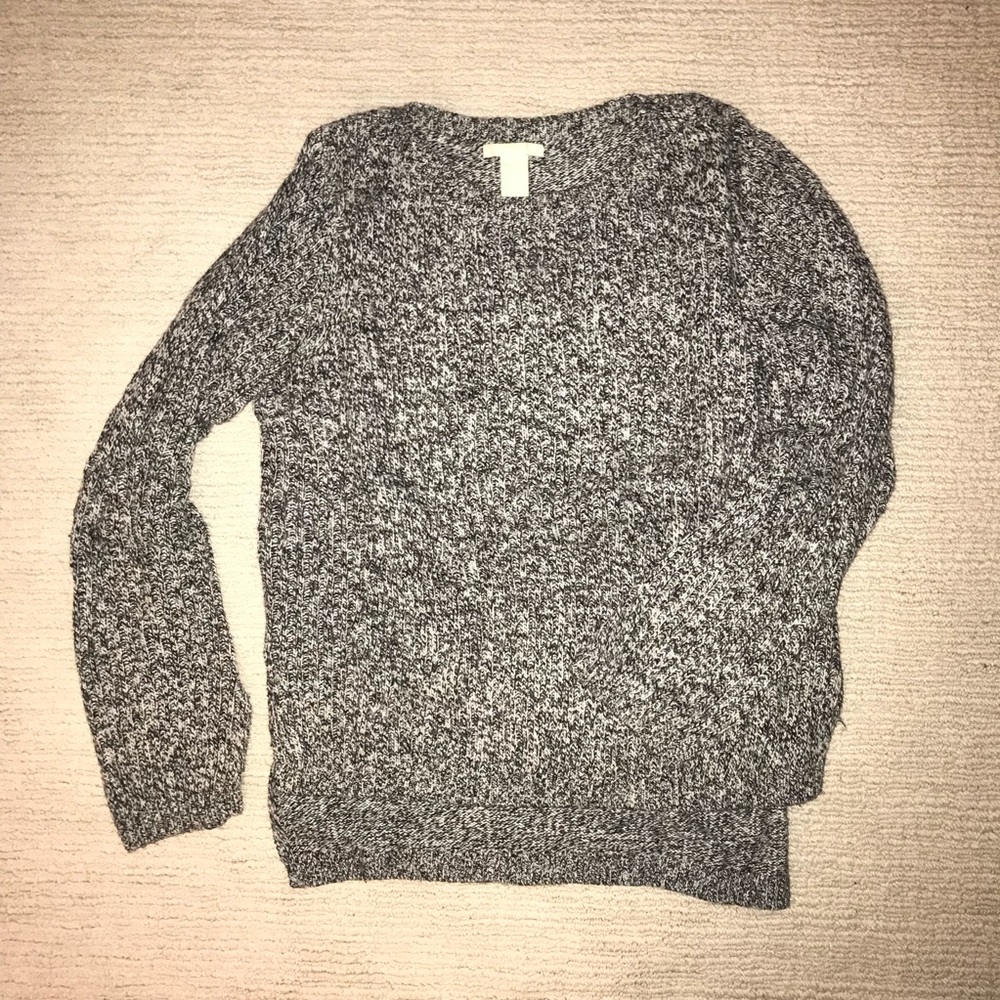 Speckled black and gray sweater